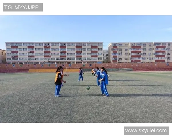 促进团队合作与身体素质提升的足球活动目的探讨与实践 促进团队合作与身体素质提升的足球活动目的探讨与实践